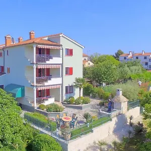  Apartment Symphonie